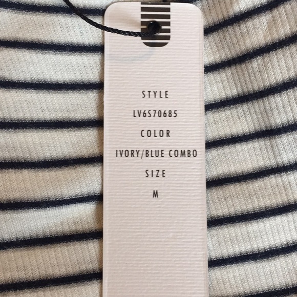 Olive and Oak Baylee ivory and navy midi dress - Picture 7 of 7